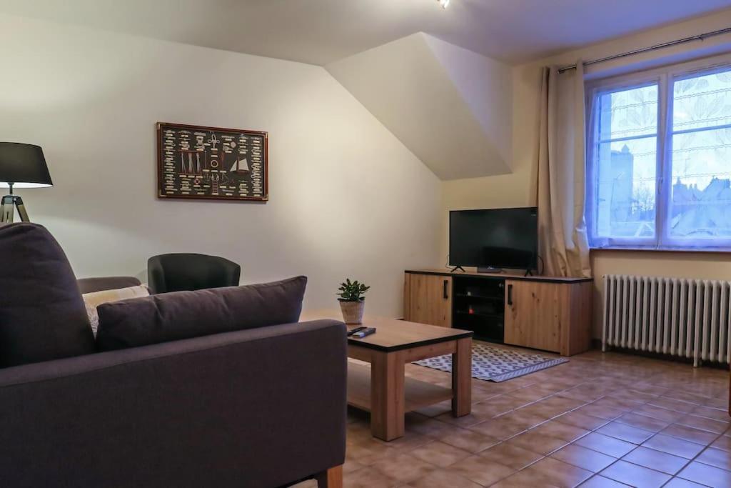 Le Saint-Cyr, Centre-Ville, Cosy, Spacieux 伊苏丹 外观 照片